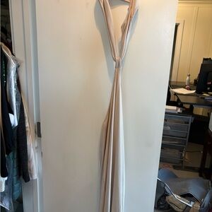 Chic Backless Cream Dress